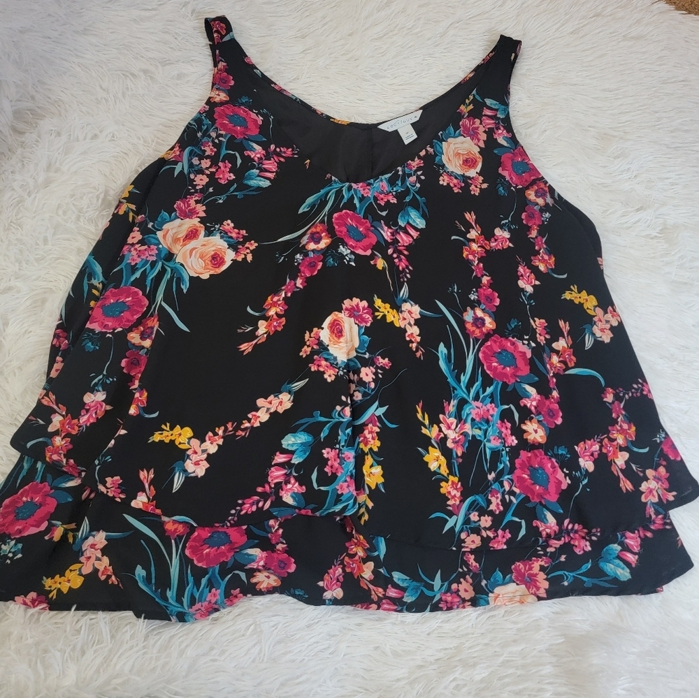 Sweet Heart V Neck Blouse Floral Layered Sleeveless Blouse - Black and Pink XL - Picture 5 of 14